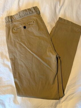 GUESS Men’s Chino Pants Size 36 Khaki Tan Casual Trousers